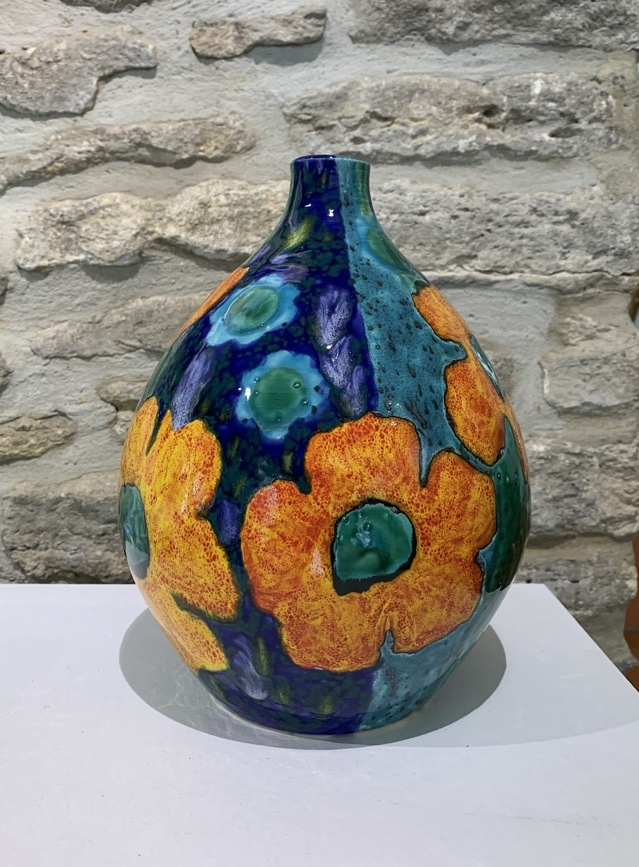 11 inch high vase